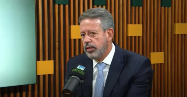 Segundo Lira, o cronograma combinado com os líderes sobre o projeto de isenção do Imposto de Renda está sendo seguido