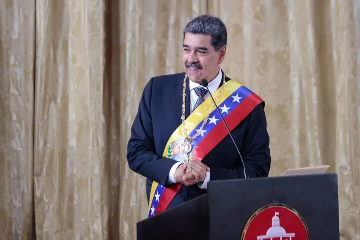 Imagem ilustrativa da imagem Maduro ordena mobilização de 25 mil militares para se defender dos EUA
