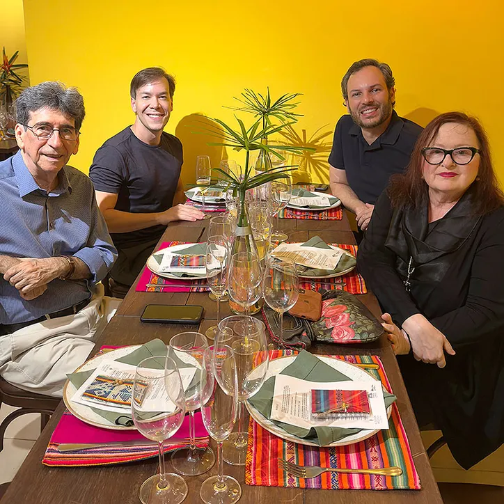Imagem ilustrativa da imagem Mauro Vasconcelos prestigia jantar de vinícola gaúcha no Império do Ceviche