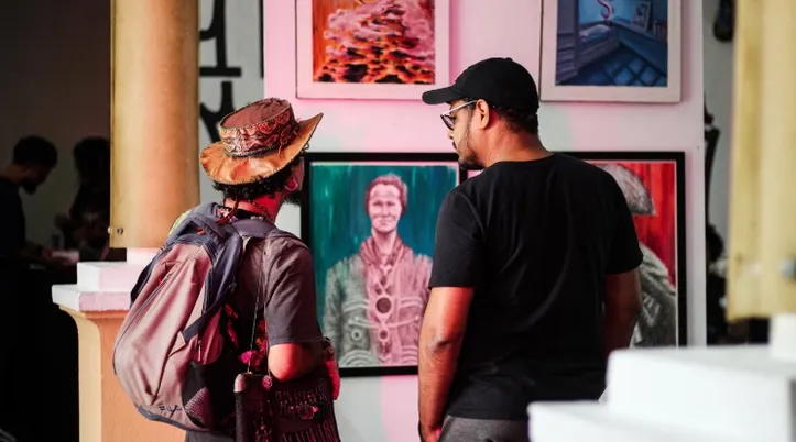 Exposição reúne trabalhos de vinte artistas no Misa