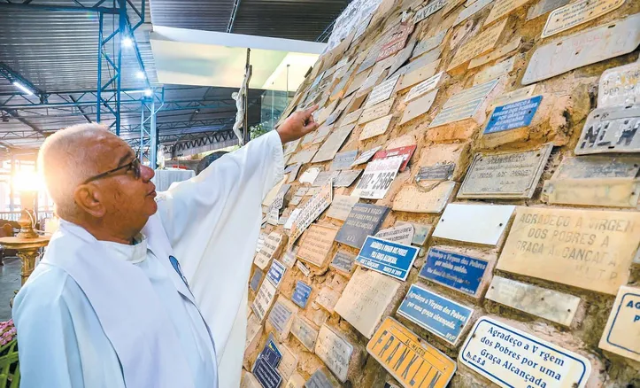 Santuário dispõe de um verdadeiro mosaico de milagres.