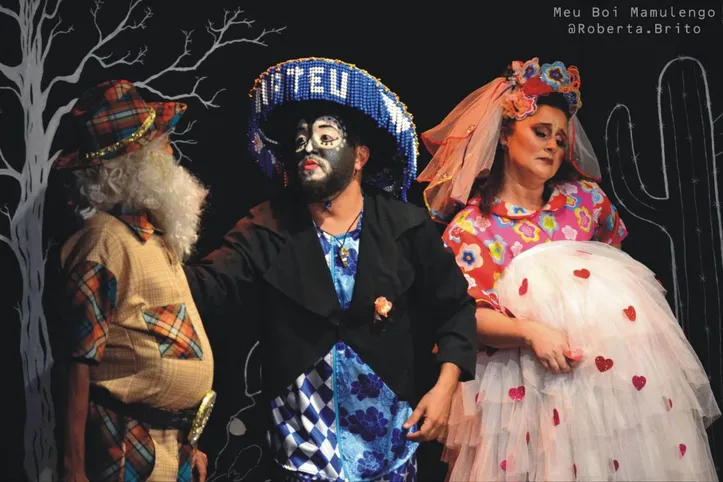Cena de ‘Meu boi mamulengo’, da Cia. Teatro do Imaginário