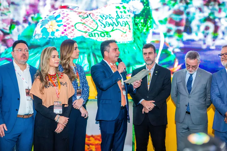 Paulo representou os governadores do Nordeste em feira de turismo realizada em Buenos Aires