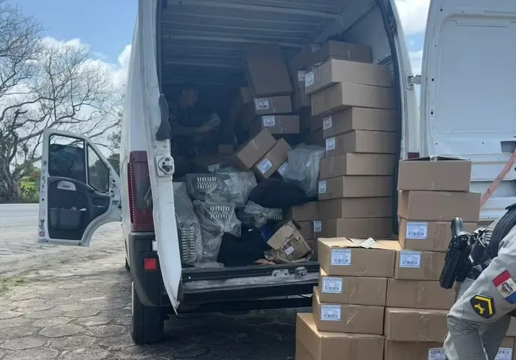 Van transportava mercadorias sem nota fiscal