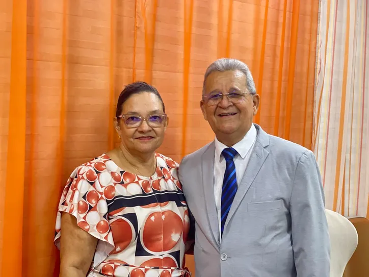 Reverendo Cícero Menezes, da Igreja Quadrangular, e a esposa, Maria Auricélia: casal que Deus uniu para anunciar o Evangelho