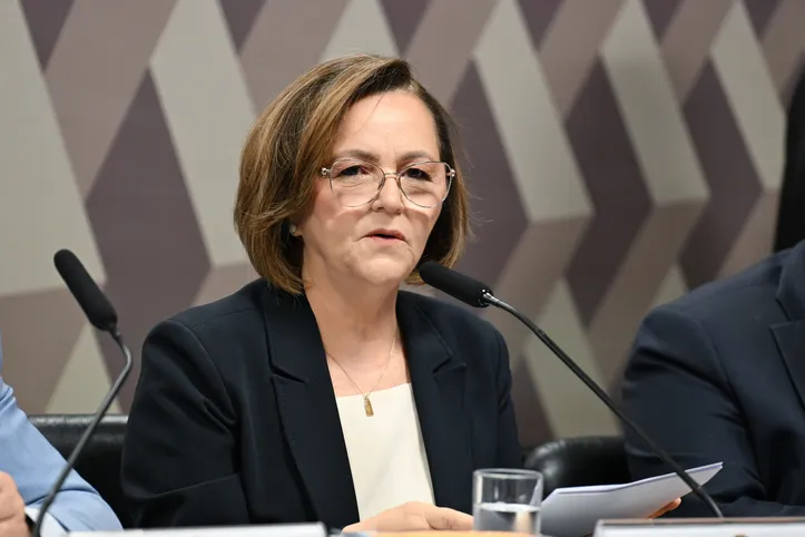 Procuradora alagoana Marluce Caldas passou por sabatina na CCJ e depois teve o nome aprovado por unanimidade pelo Senado


Mesa: 
indicada para exercer o cargo de ministra do Superior Tribunal de Justiça (STJ), Maria Marluce Caldas Bezerra (MSF 39/2025) - em pronunciamento.

Foto: Edilson Rodrigues/Agência Senado