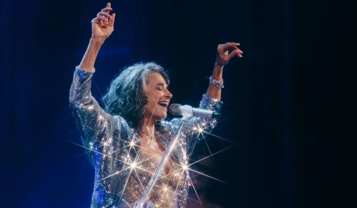 Imagem ilustrativa da imagem Simone canta o agora em show que chega a Maceió neste domingo