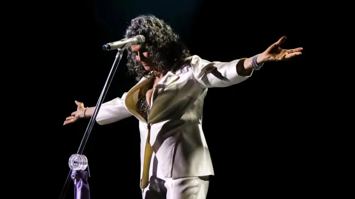 Imagem ilustrativa da imagem Simone canta o agora em show que chega a Maceió neste domingo