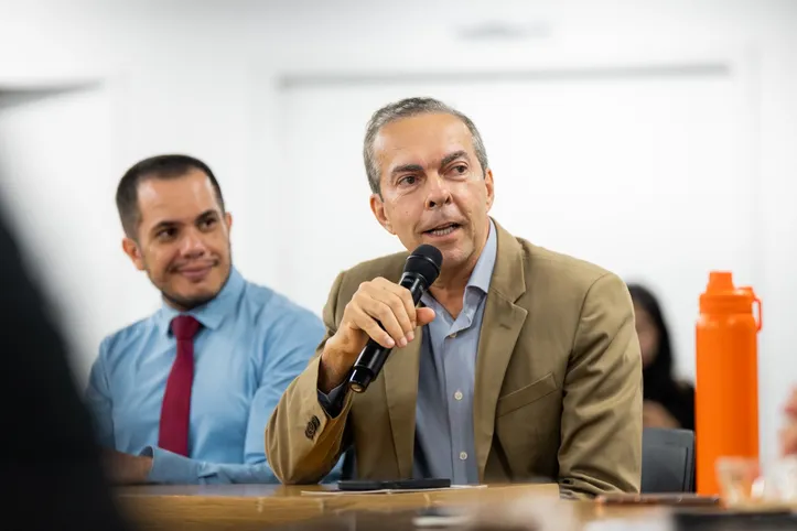 Ex-secretário de Comunicação de Alagoas, JOALDO CAVALCANTE participou, na última terça-feira, da primeira reunião do Conselho Estadual de Comunicação (Consecom), criado em 2001, na gestão Ronaldo Lessa, e reativado neste ano pelo governo Paulo Dantas