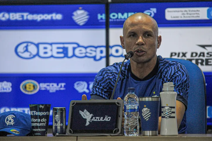 Após 14 dias de sua demissão, Higo Magalhães voltou ao CSA