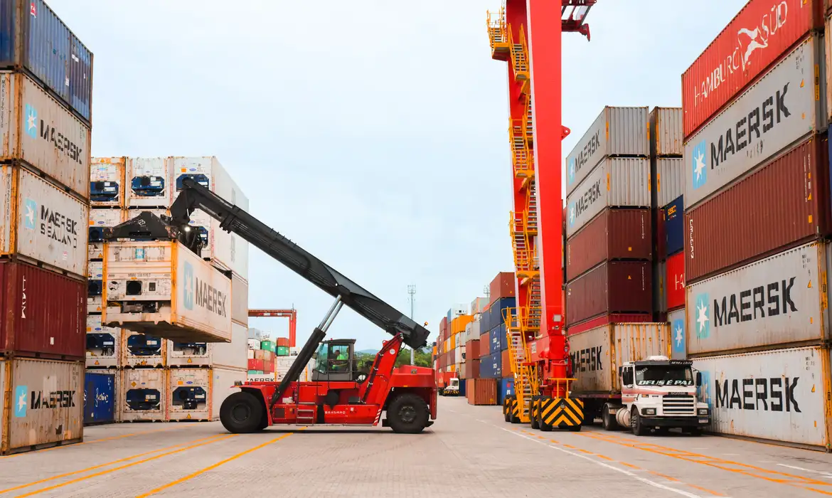 Exportações de Alagoas para os EUA caem independentemente de tarifaço de Trump