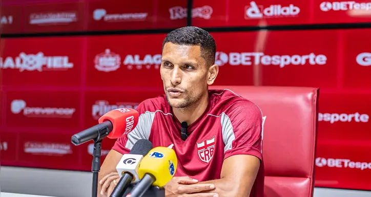 Higor Meritão em entrevista coletiva