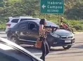 Vídeo mostra policial apontando fuzil para carros; veja