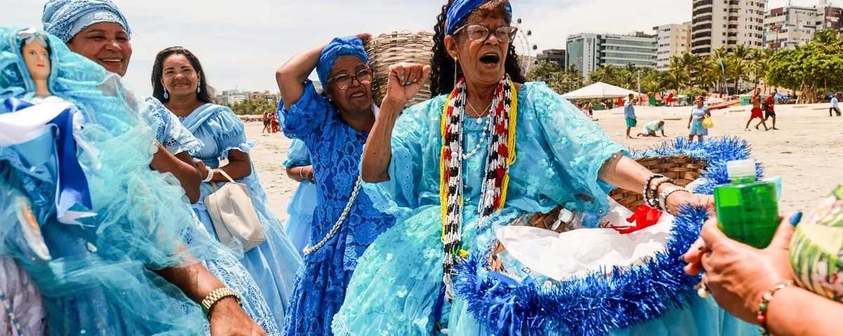 Grupos de matriz africana festejam Iemanjá