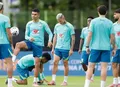 Ancelotti muda quase toda a Seleção para enfrentar o Japão