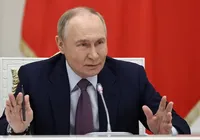 Putin diz que sanções dos EUA contra a Rússia são ‘ato hostil’ imagem