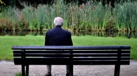 Envelhecer sem solidão: qual é o impacto da vida social no cérebro?