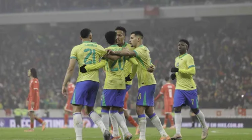 Brasil sobe 2 posições e agora é 5º colocado no ranking da Fifa - Imagem