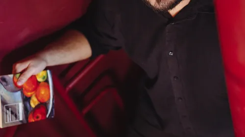 Espelho fragmentado de verdades incômodas, o novo livro de Maylson Honorato - Imagem