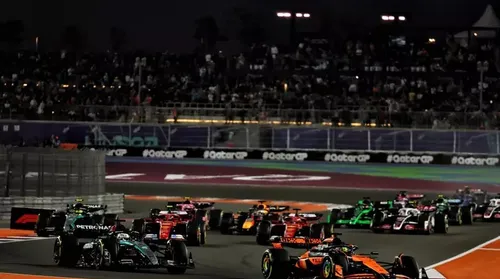 GP do Qatar terá  briga acirrada pelo título da Fórmula 1 - Imagem
