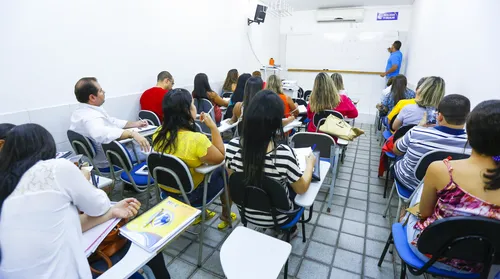 Gastos de alagoanos com educação somam R$ 2,9 bilhões este ano - Imagem