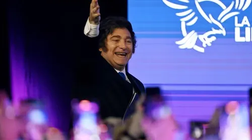 Javier Milei celebra vitória legislativa e promete ‘aprofundar caminho reformista’ - Imagem