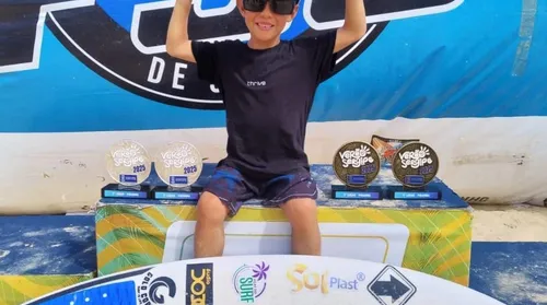 João do “Fusca”: o pequeno prodígio das ondas - Imagem