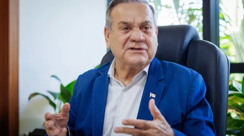 Lessa diz que disputa entre Renan Filho e JHC em 2026 seria ‘fortíssima’ - Imagem