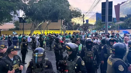 Lima se mobiliza para final da Libertadores entre Palmeiras e Fla - Imagem
