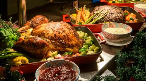 Nutri dá 6 dicas para aproveitar as confraternizações com saúde - Imagem