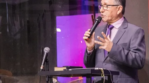 Pastor quer reunir todos em grande exaltação ao Senhor - Imagem