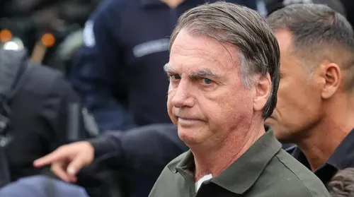 Por unanimidade, turma do STF nega recurso e mantém condenação de Bolsonaro - Imagem