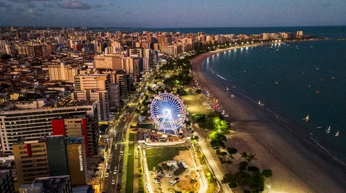 Roda gigante na orla Maceió abre as portas para o público nesta quinta - Imagem
