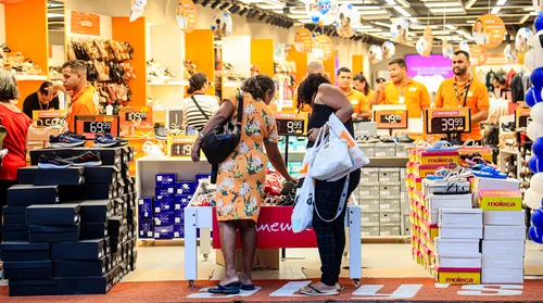 Vendas no comércio de Alagoas acumulam 2º maior crescimento do Nordeste em 2025 - Imagem