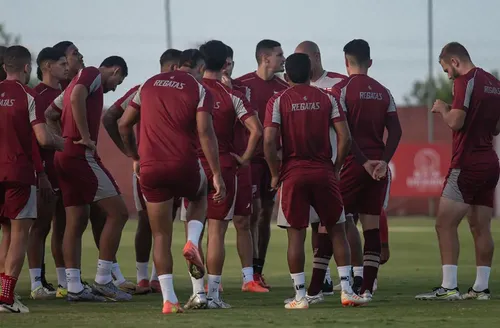 CRB: 8 atletas pendurados para jogo com Atlético