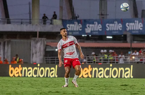 CRB pode ter o retorno do lateral Hereda para  a temporada 2026