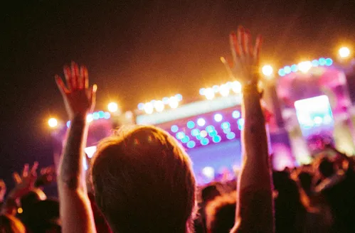 Consumo cultural cresce no digital e estagna no presencial, aponta pesquisa