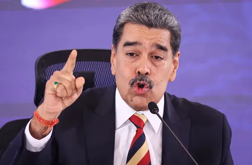 Governo americano classifica Maduro e oficiais como terroristas