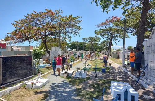 Mais de 50 mil pessoas são esperadas nos cemitérios de Maceió