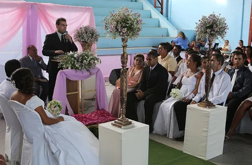 Mais de metade da população alagoana vive em algum tipo de união, segundo IBGE