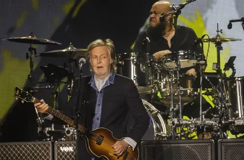 Paul McCartney revisita o legado do Wings e celebra sua vida pós-Beatles