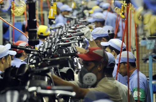 Atividade econômica brasileira recuou 0,2% em outubro