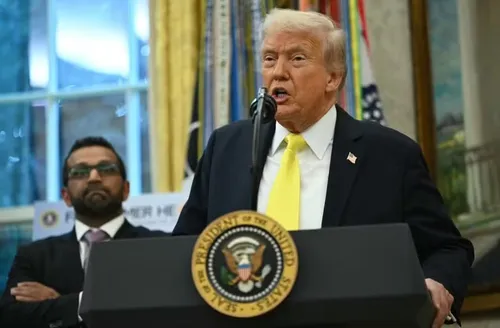 Trump dá carta branca à CIA para agir pela queda de Maduro