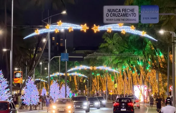 Com presépio à beira-mar e milhares de luzes, Maceió dá início à programação natalina
