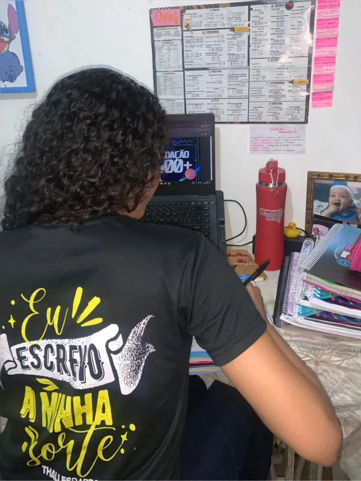 Carla Roberta desenvolveu um sistema próprio para estudar e enfrentar a pressão dos dias que antecedem as provas do ENEM