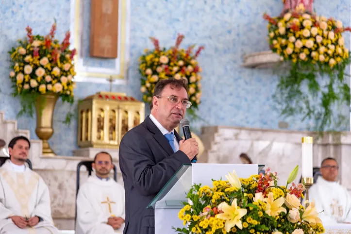 Prefeito Luciano Barbosa dedicou a celebração às crianças da rede municipal de ensino