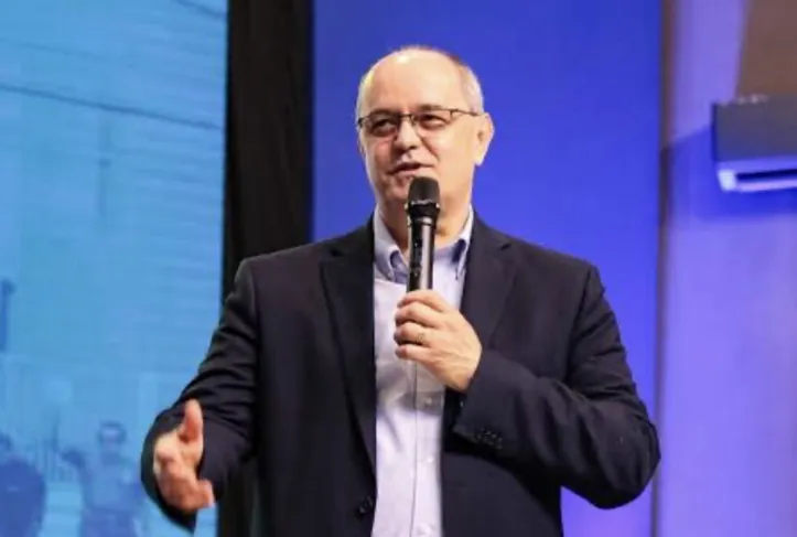 Pastor Fernando Brandão será o mensageiro do culto festivo
