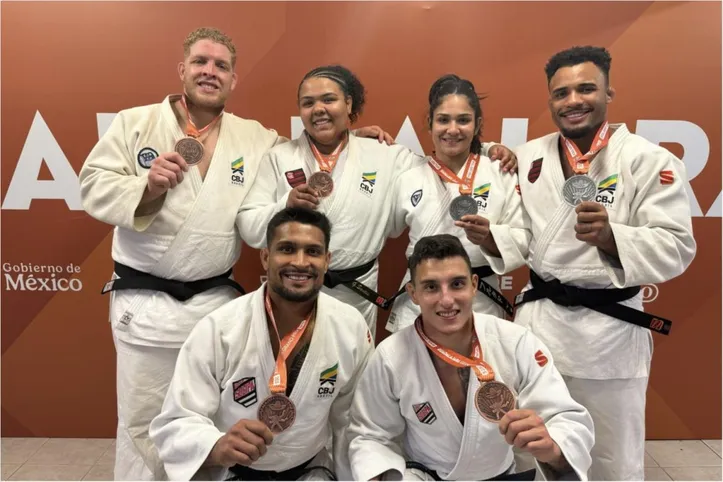 Judocas brasileiros ganharam as seis medalhas no domingo
