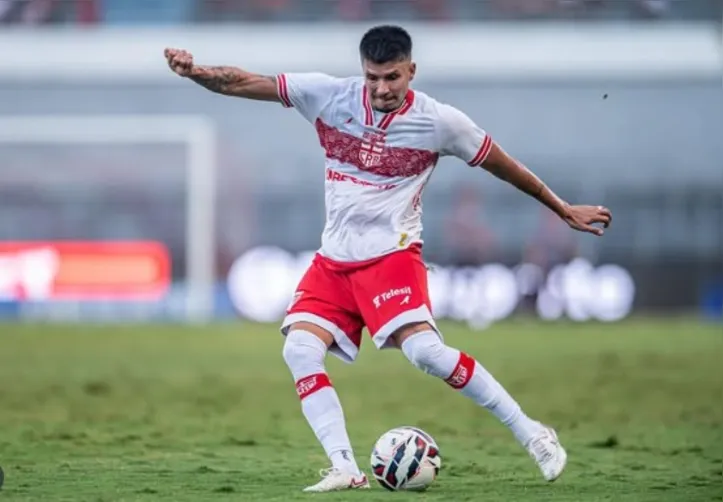 CRB encaminha renovação com Léo Campos