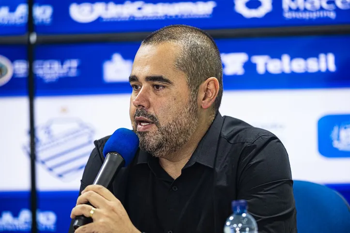 Comissão técnica tem Carlos Bonatelli como executivo de futebol